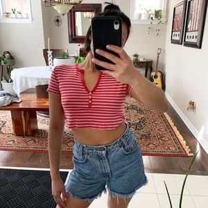 Roots Stripes Cropped Tee